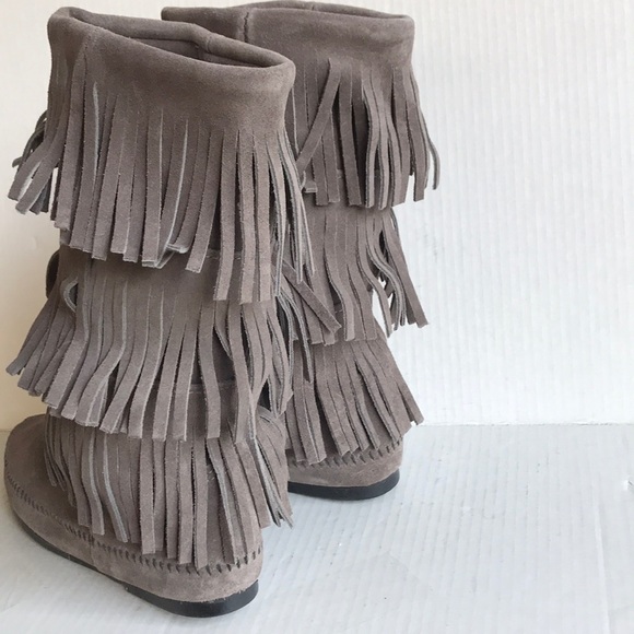 MINNETONKA 3-Layer Fringe Suede Boots 9M - Picture 4 of 8